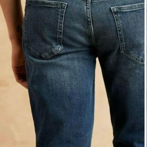 Banana Republic Men’s Slim Jeans. Size 38x32 - Picture 2 of 5
